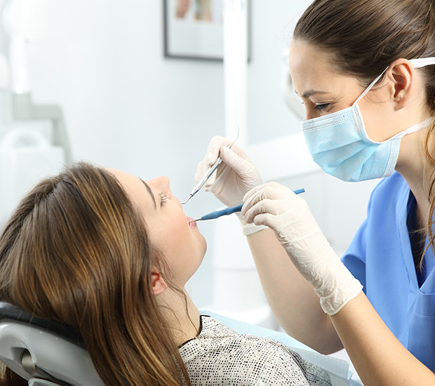 What Does The Dental Hygienist At A Dental Practice Do?